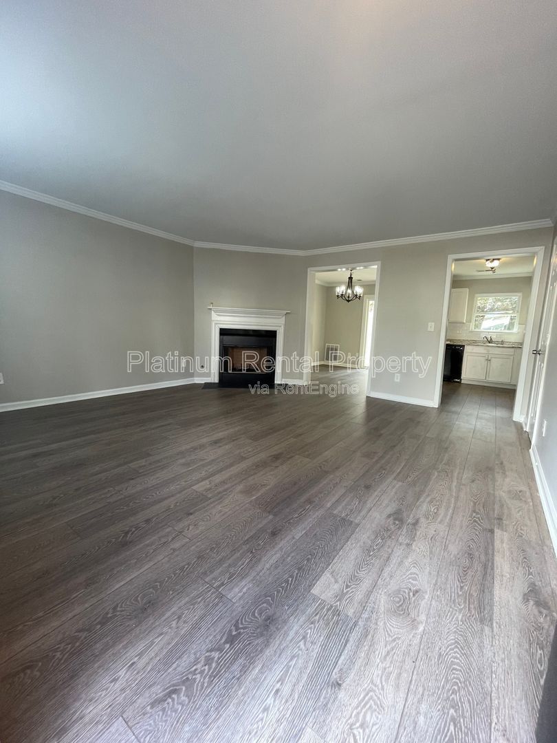 Charming 2-bedroom townhome in a fantastic Kennesaw location by Platinum Property Management Services, Inc. property image