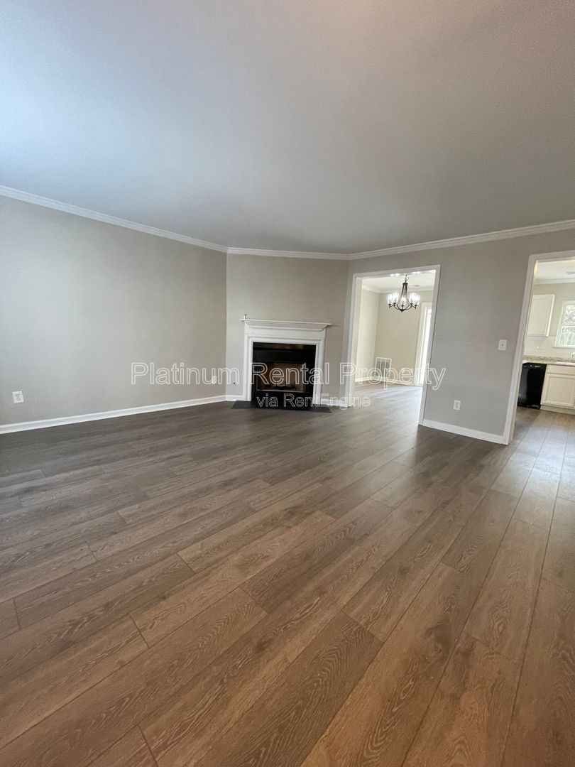 Charming 2-bedroom townhome in a fantastic Kennesaw location by Platinum Property Management Services, Inc. property image