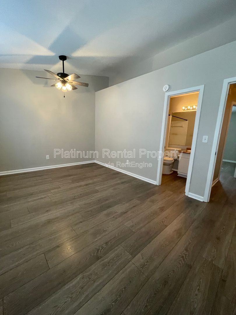 Charming 2-bedroom townhome in a fantastic Kennesaw location by Platinum Property Management Services, Inc. property image