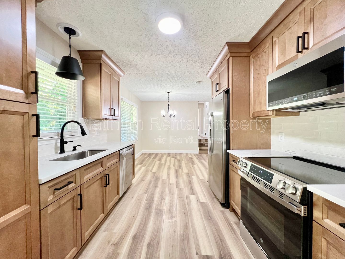 Charming and updated 3-bedroom home near downtown Woodstock by Platinum Property Management Services, Inc. property image