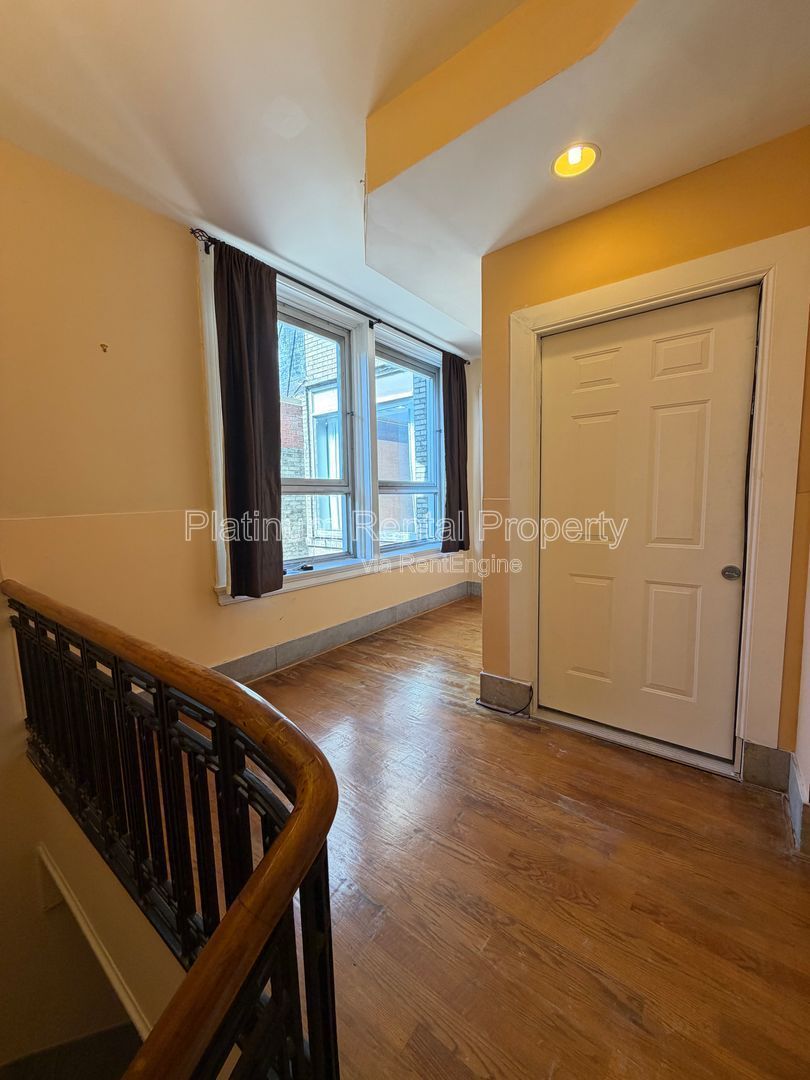 2 bedroom Penthouse condo in Atlanta for rent by Platinum Property Management Services, Inc. property image