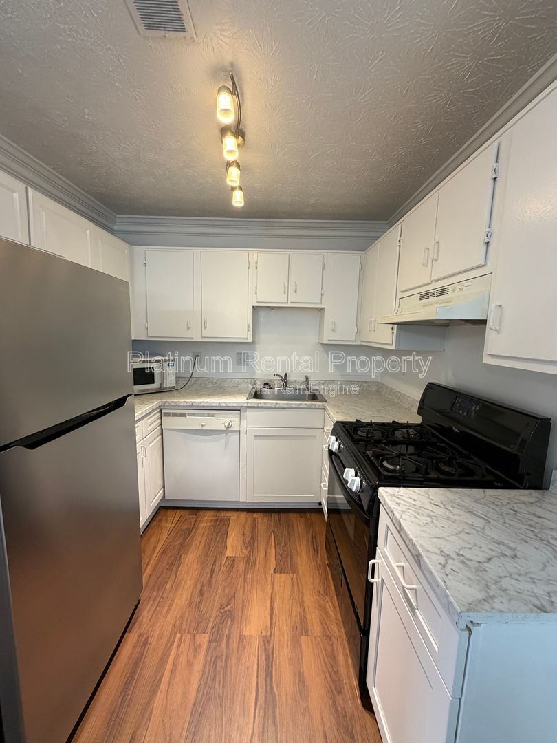 Well maintained 2 Bedroom Unit in Snellville for rent by Platinum Property Management Services, Inc. property image