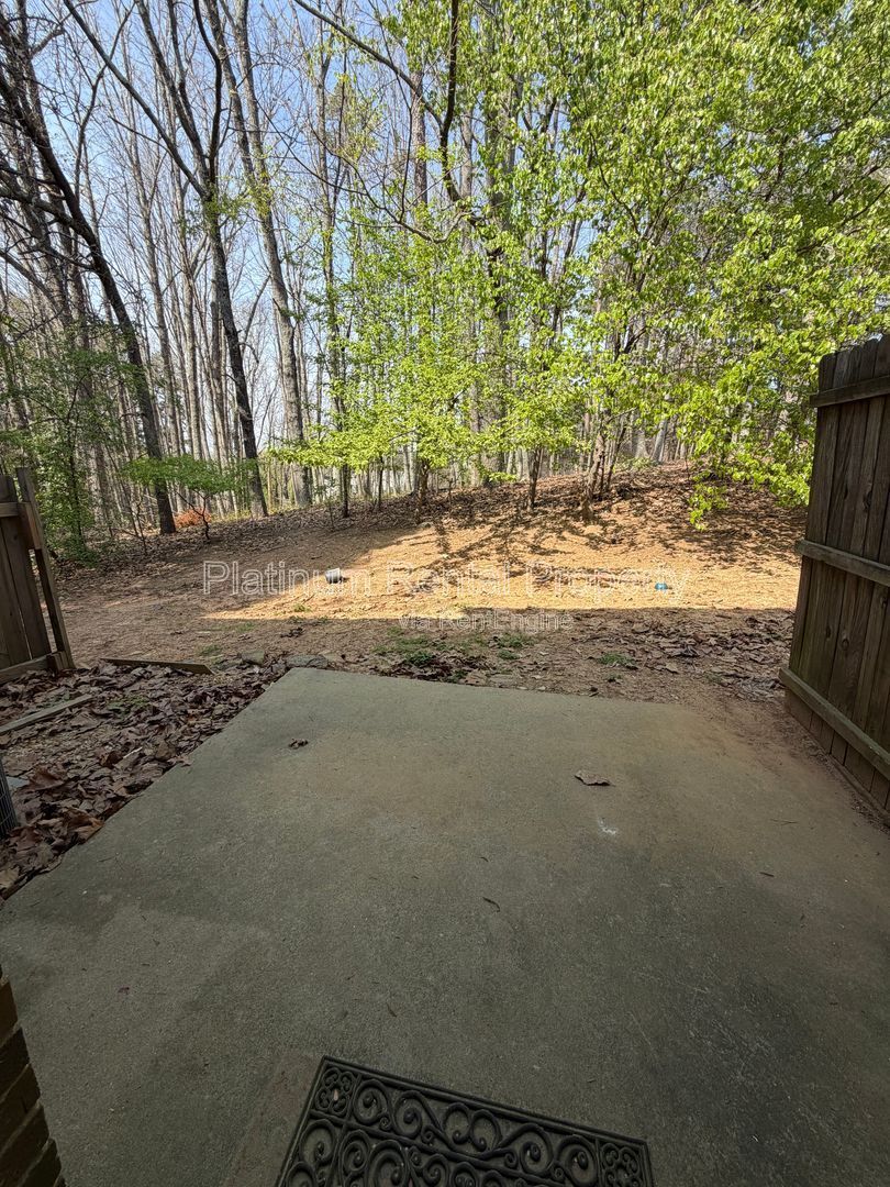 Well maintained 2 Bedroom Unit in Snellville for rent by Platinum Property Management Services, Inc. property image