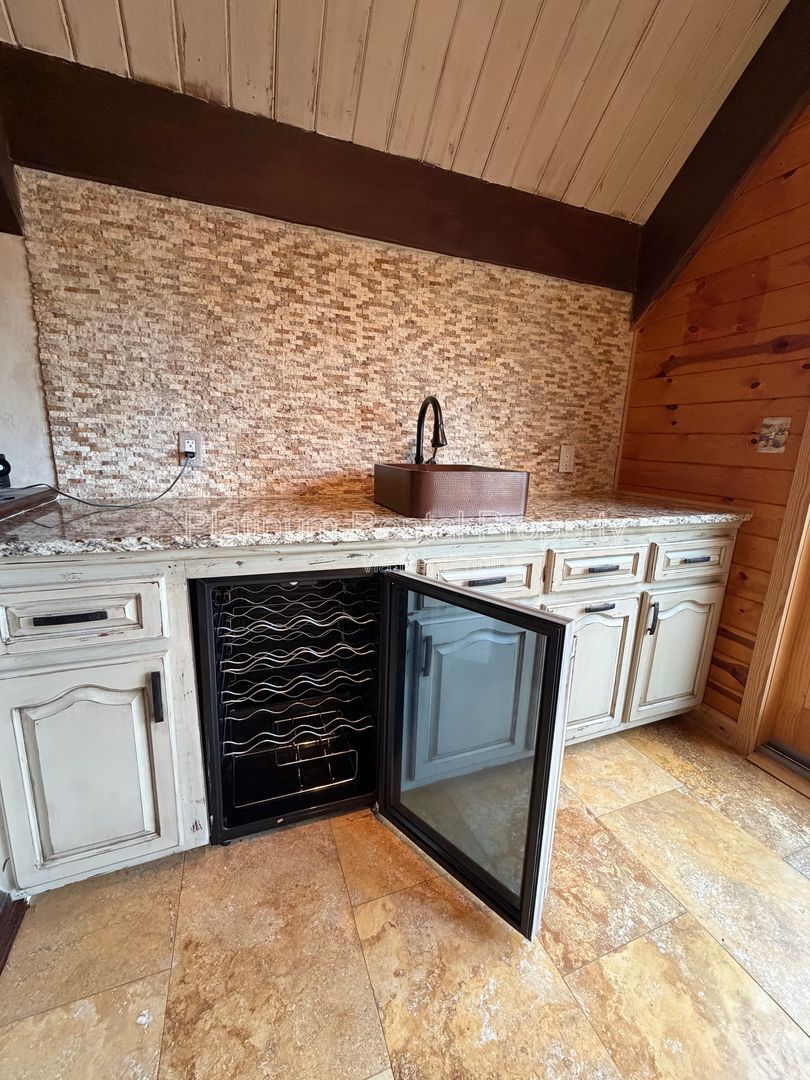 Amazing 3 bedroom home on Lake Lanier in Cumming for rent by Platinum Property Management Services, Inc. property image