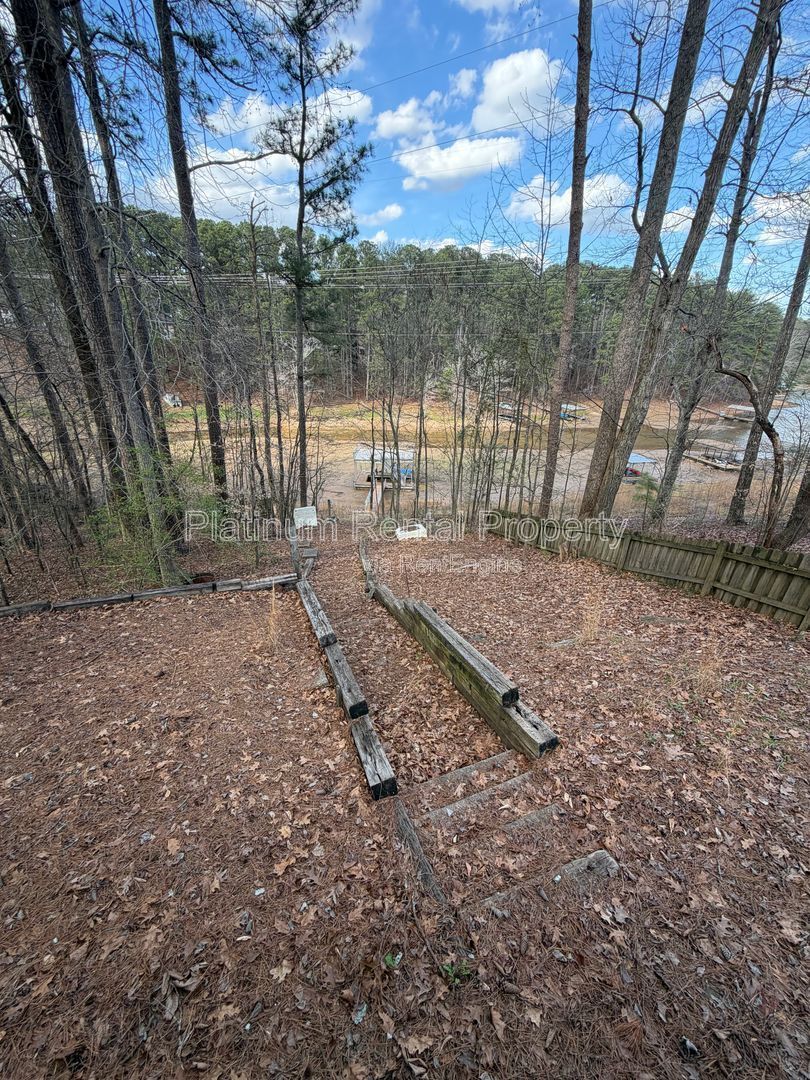 Amazing 3 bedroom home on Lake Lanier in Cumming for rent by Platinum Property Management Services, Inc. property image