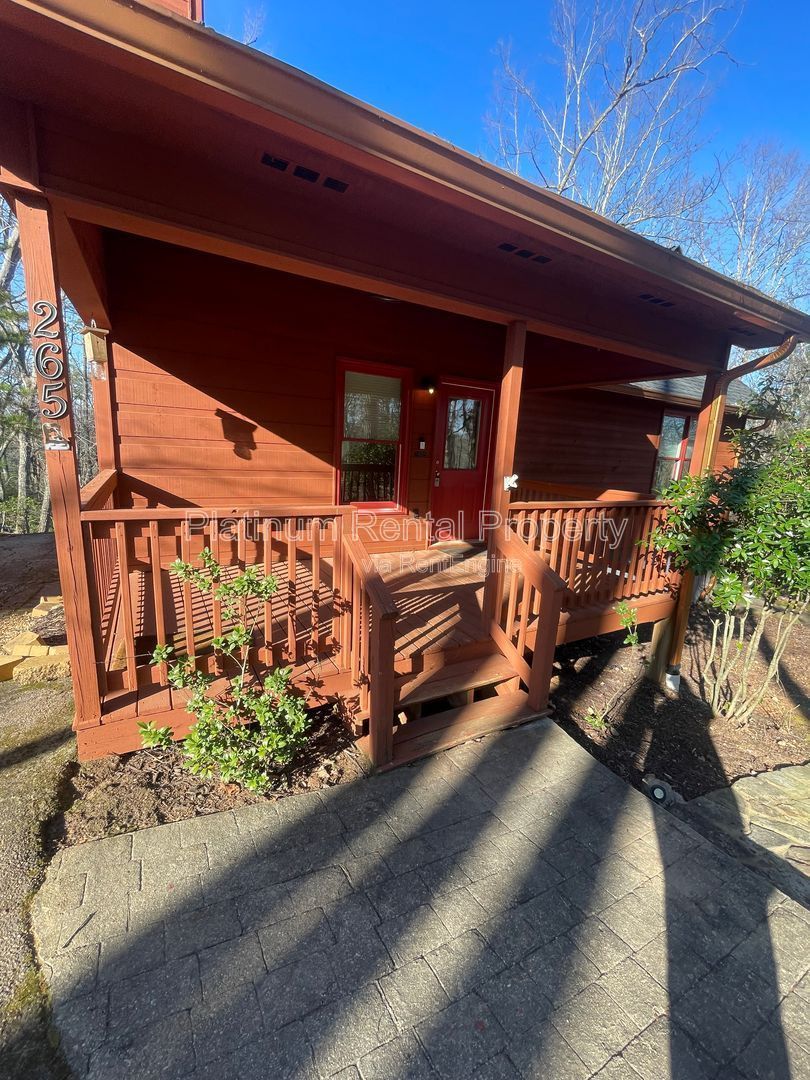 Fabulous 4-bedroom log cabin home in picturesque Dahlonega with spectacular views, by Platinum Property Management Services, Inc. property image