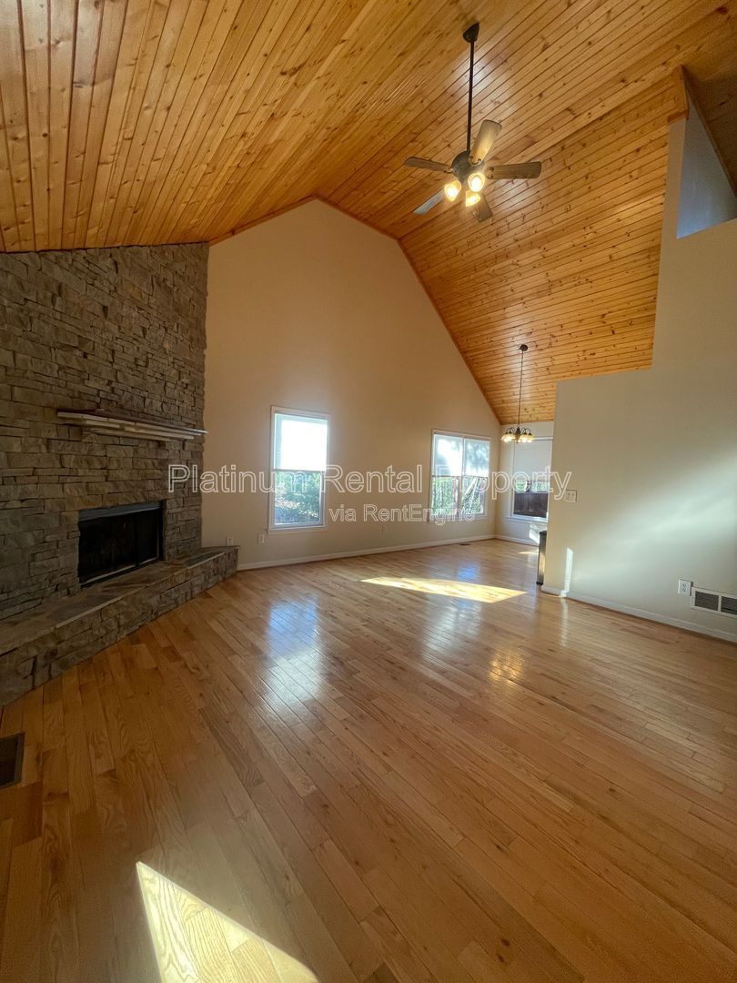 Fabulous 4-bedroom log cabin home in picturesque Dahlonega with spectacular views, by Platinum Property Management Services, Inc. property image