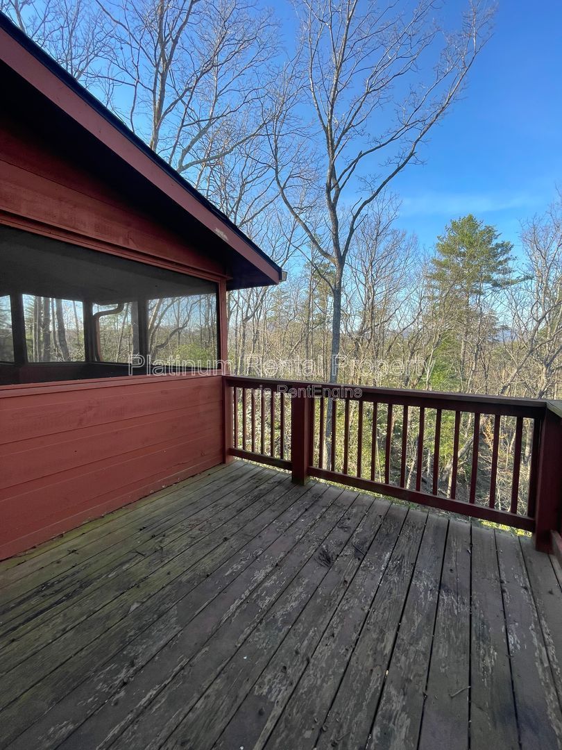 Fabulous 4-bedroom log cabin home in picturesque Dahlonega with spectacular views, by Platinum Property Management Services, Inc. property image