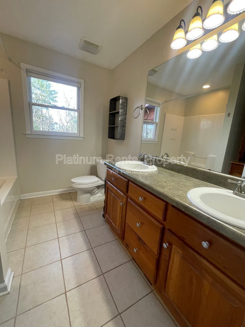 Fabulous 4-bedroom log cabin home in picturesque Dahlonega with spectacular views, by Platinum Property Management Services, Inc. property image