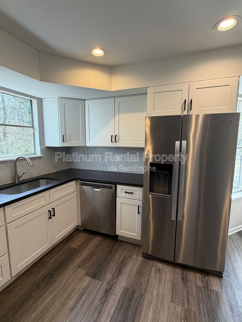 Adorable renovated 3 bedroom home in Snellville for rent by Platinum Property Management Services, Inc. property image
