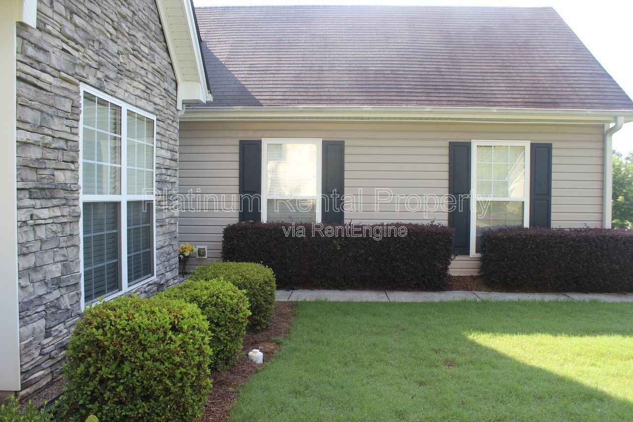 3 Bedroom Snellville Home For Rent by Platinum Property Management Services, Inc property image
