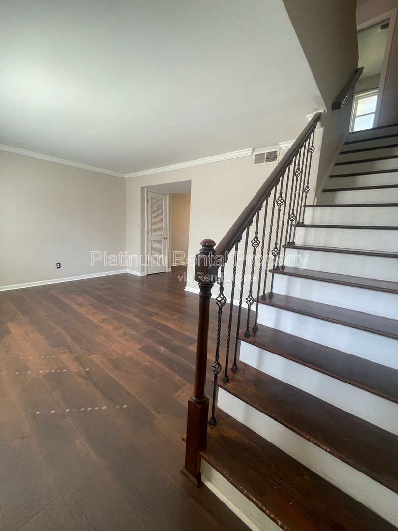 LOCATION, LOCATION, LOCATION! 2 Bedroom townhome in gated community by Platinum Property Management Services, Inc. property image