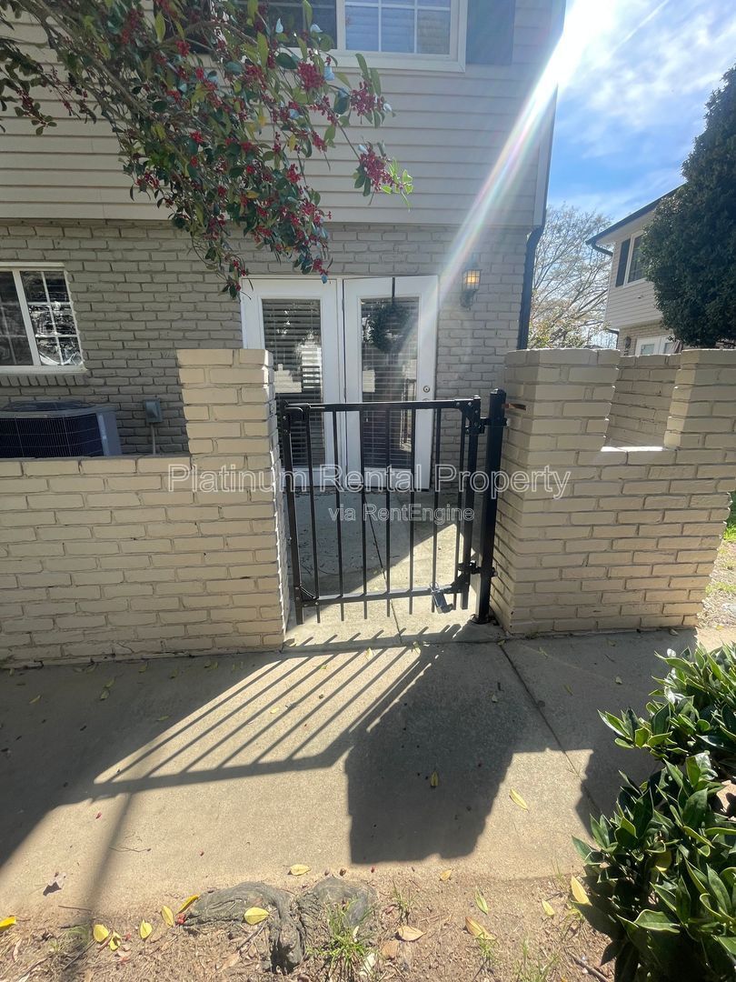 LOCATION, LOCATION, LOCATION! 2 Bedroom townhome in gated community by Platinum Property Management Services, Inc. property image