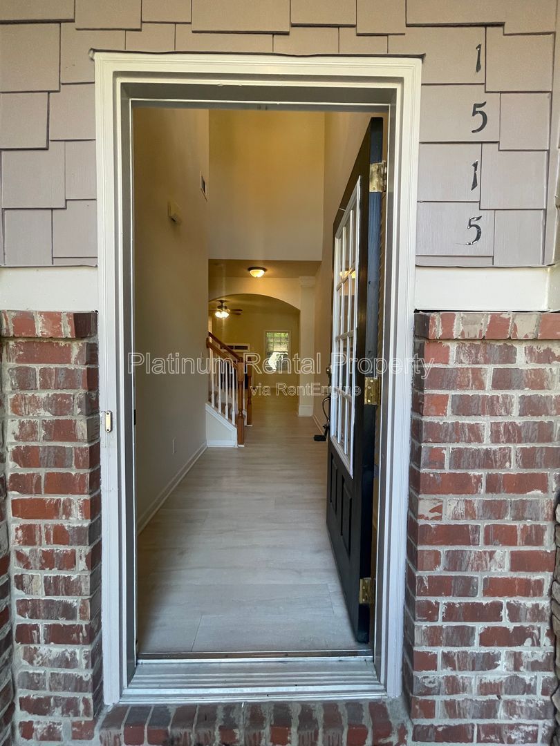 Stunning 3 bedroom townhome in a prime Kennesaw location, by Platinum Property Management Services, Inc. property image