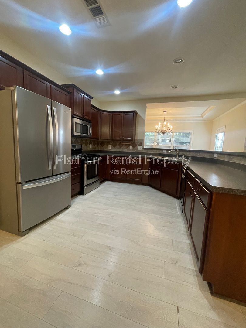 Stunning 3 bedroom townhome in a prime Kennesaw location, by Platinum Property Management Services, Inc. property image