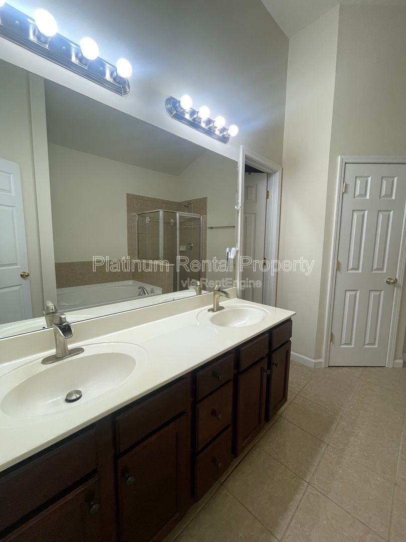Stunning 3 bedroom townhome in a prime Kennesaw location, by Platinum Property Management Services, Inc. property image