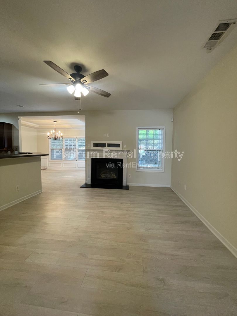 Stunning 3 bedroom townhome in a prime Kennesaw location, by Platinum Property Management Services, Inc. property image