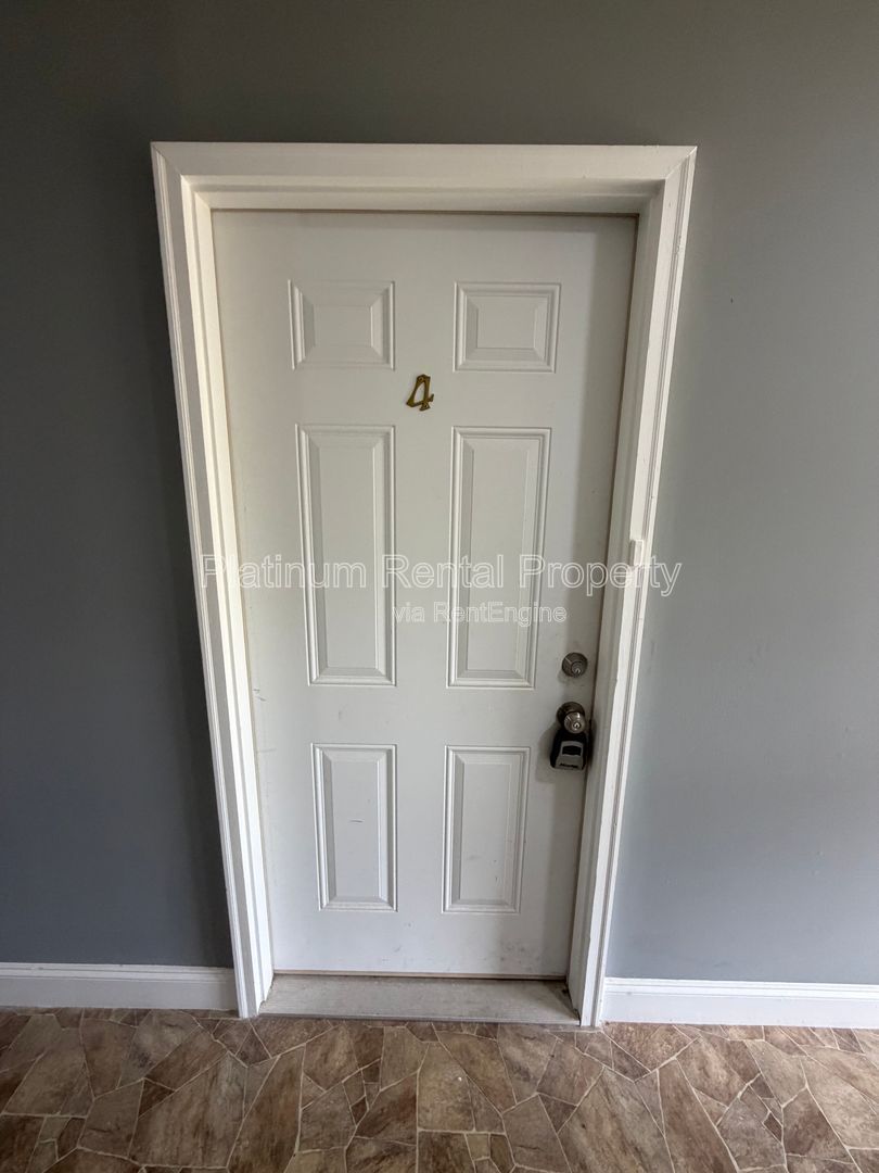 1 bedroom unit in Monroe for rent by Platinum Property Management Services, Inc. property image