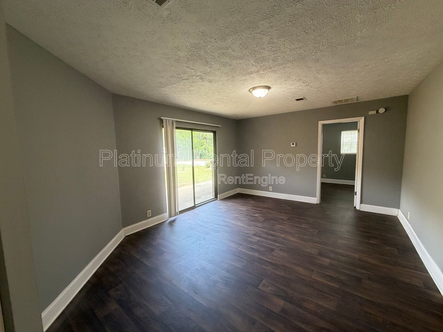 1 bedroom unit in Monroe for rent by Platinum Property Management Services, Inc. property image