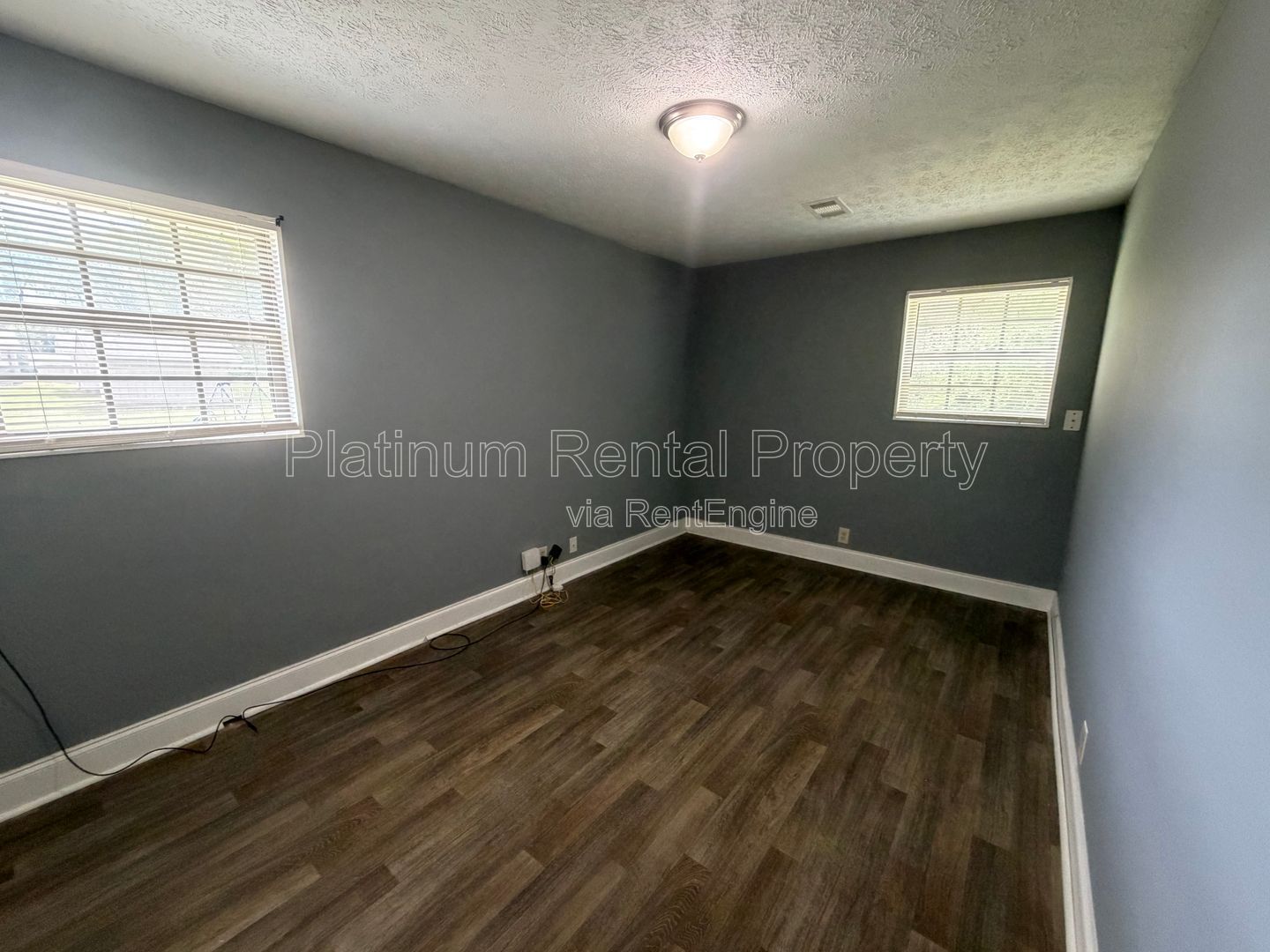 Well maintained 2 bedroom unit in Monroe for rent by Platinum Property Management Services, Inc. property image