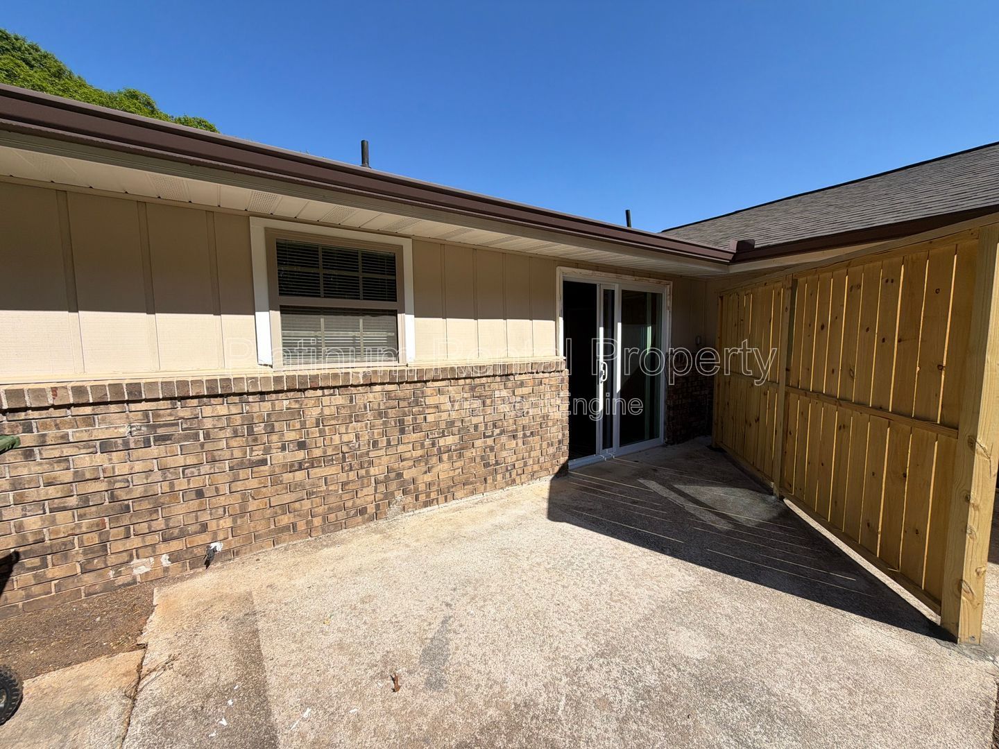 Well maintained 1 bedroom unit in Monroe for rent by Platinum Property Management Services, Inc. property image