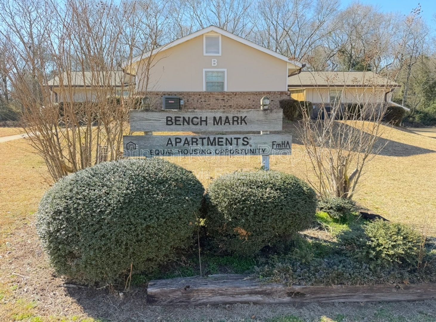 Well maintained 1 bedroom unit in Monroe for rent by Platinum Property Management Services, Inc. property image