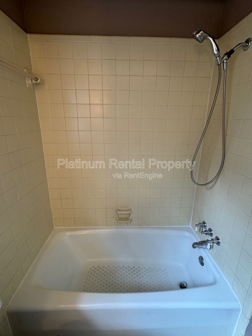 4 Bedroom Snellville Home in Summit Chase For Rent by Platinum Property Management Services, Inc. property image