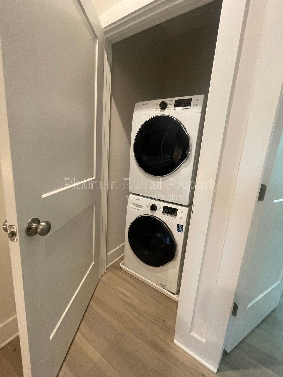 Colorful and modern 2-bedroom townhome in the desirable Kirkwood community by Platinum Property Management Services, Inc. property image