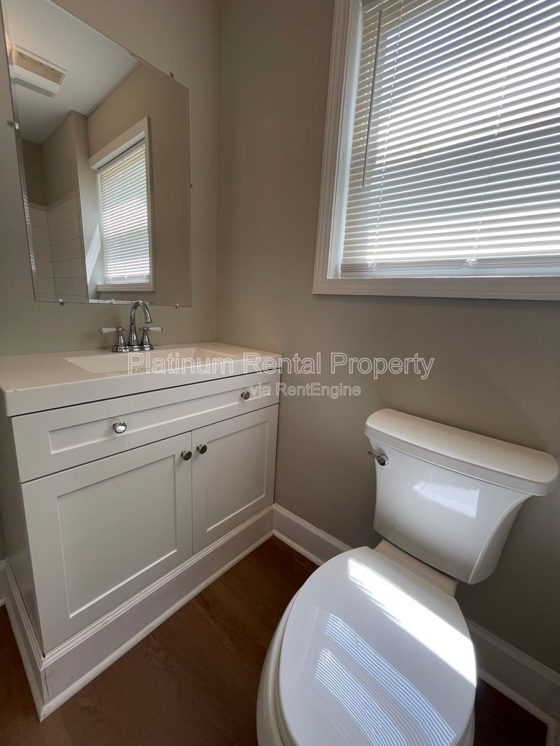 Charming, 3 bedroom home in the heart of south Atlanta, by Platinum Property Management Services, Inc. property image