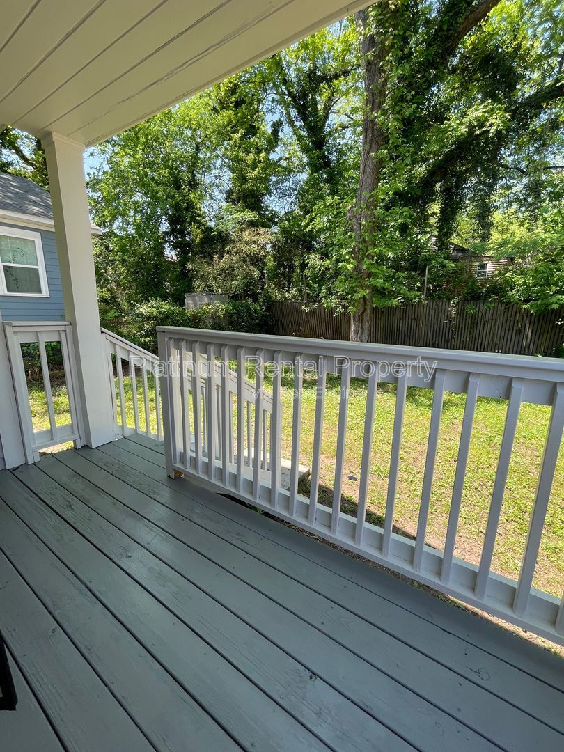 Charming, 3 bedroom home in the heart of south Atlanta, by Platinum Property Management Services, Inc. property image