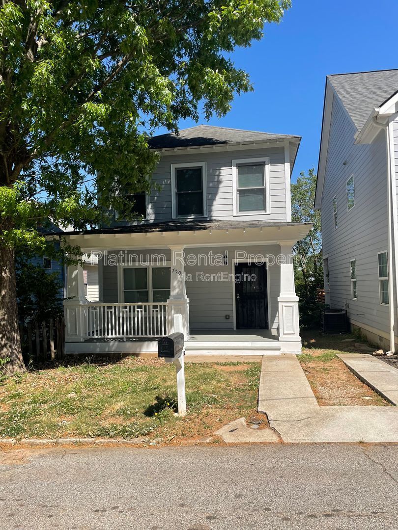 Charming, updated 3 bedroom near the Turner Field area in south Atlanta by Platinum Property Management Services, Inc. property image
