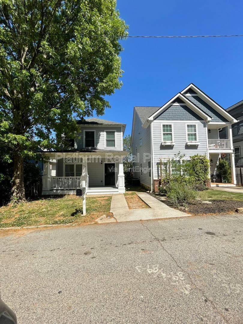 Charming, updated 3 bedroom near the Turner Field area in south Atlanta by Platinum Property Management Services, Inc. property image