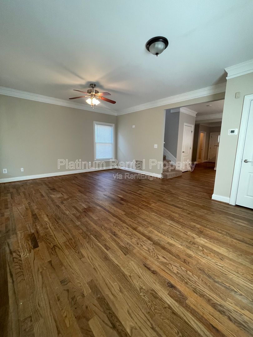 Charming, updated 3 bedroom near the Turner Field area in south Atlanta by Platinum Property Management Services, Inc. property image