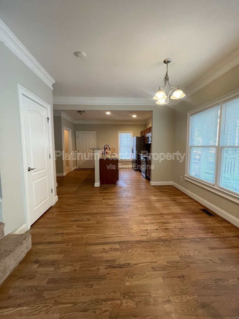 Charming, updated 3 bedroom near the Turner Field area in south Atlanta by Platinum Property Management Services, Inc. property image