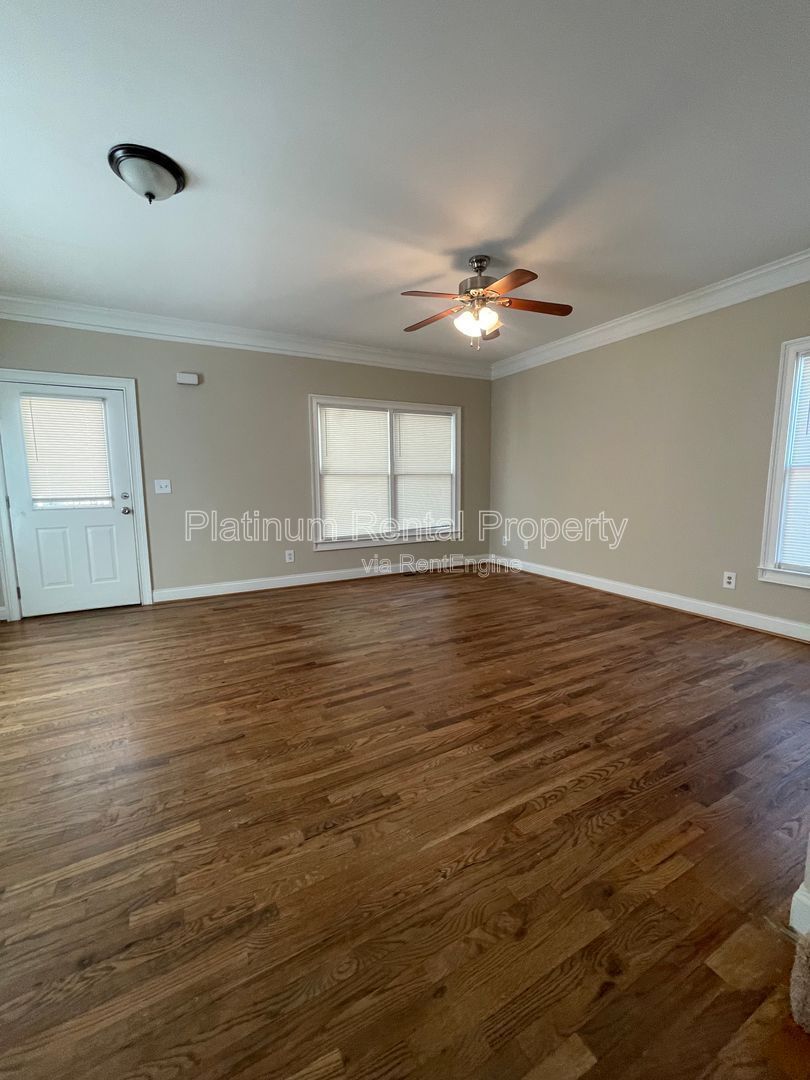 Charming, updated 3 bedroom near the Turner Field area in south Atlanta by Platinum Property Management Services, Inc. property image