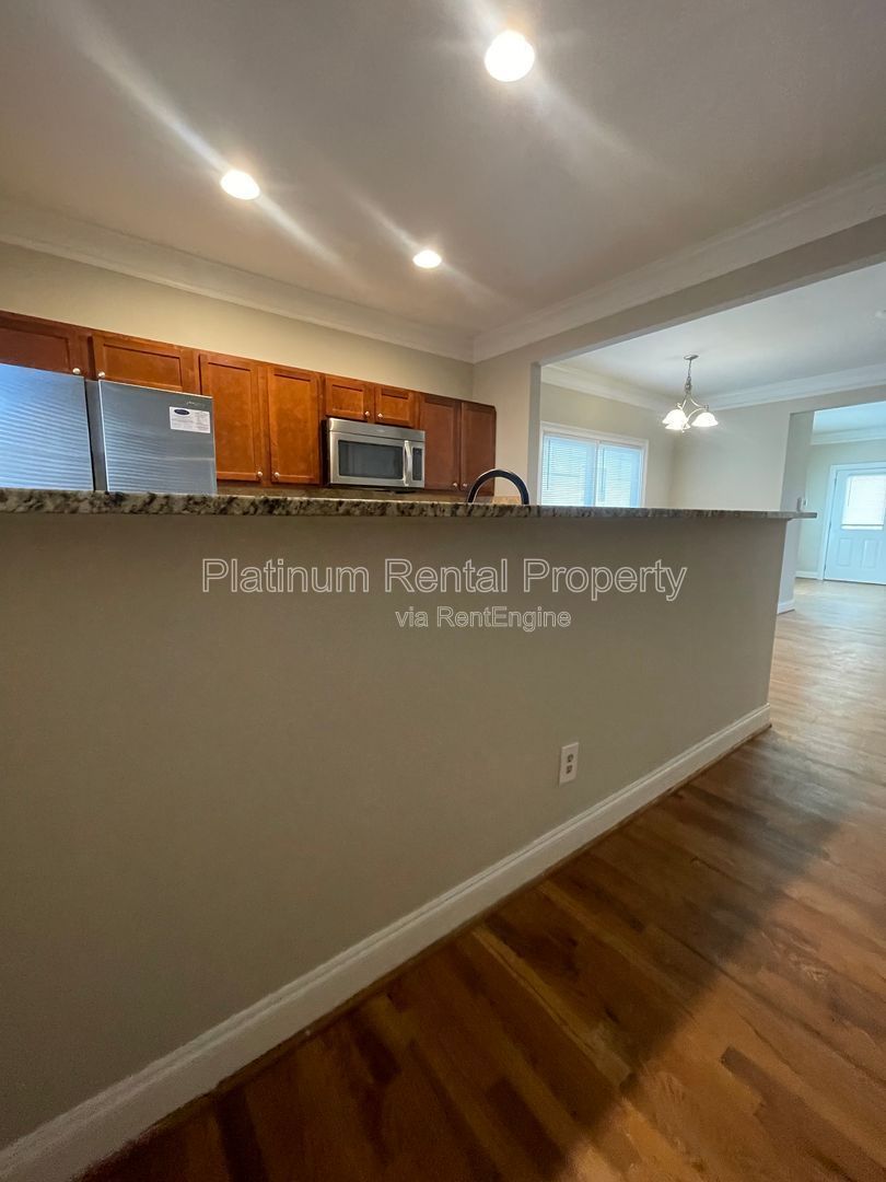 Charming, updated 3 bedroom near the Turner Field area in south Atlanta by Platinum Property Management Services, Inc. property image