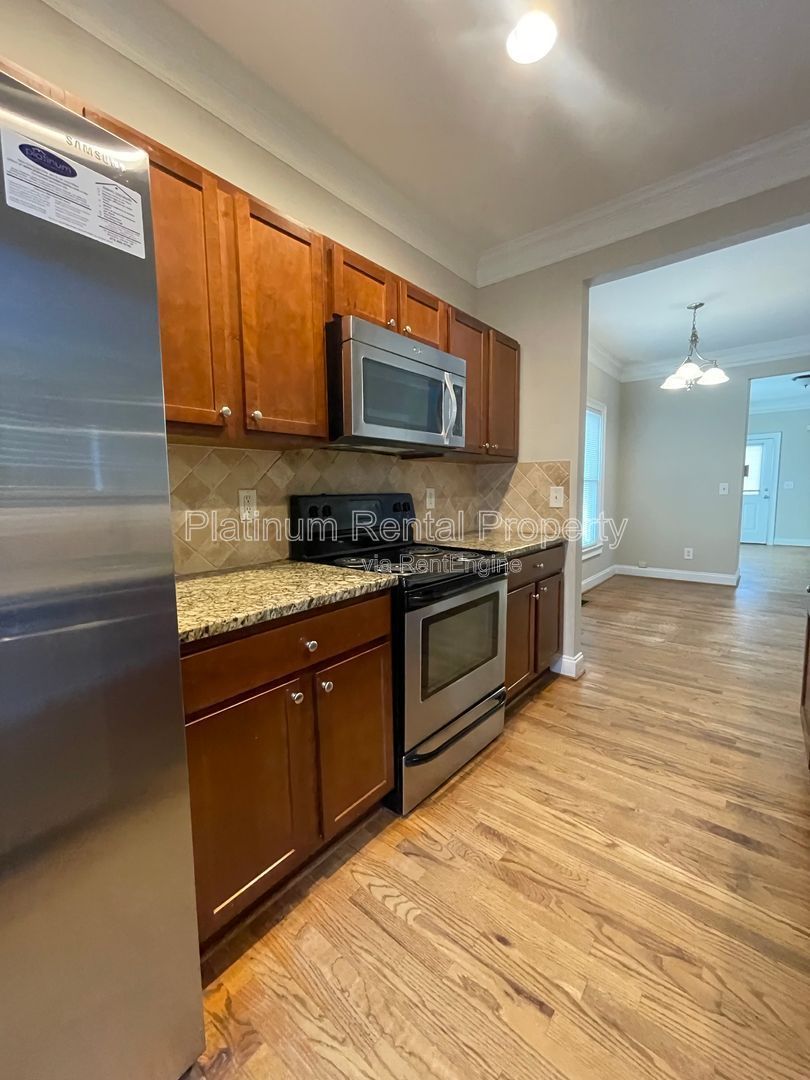 Charming, updated 3 bedroom near the Turner Field area in south Atlanta by Platinum Property Management Services, Inc. property image