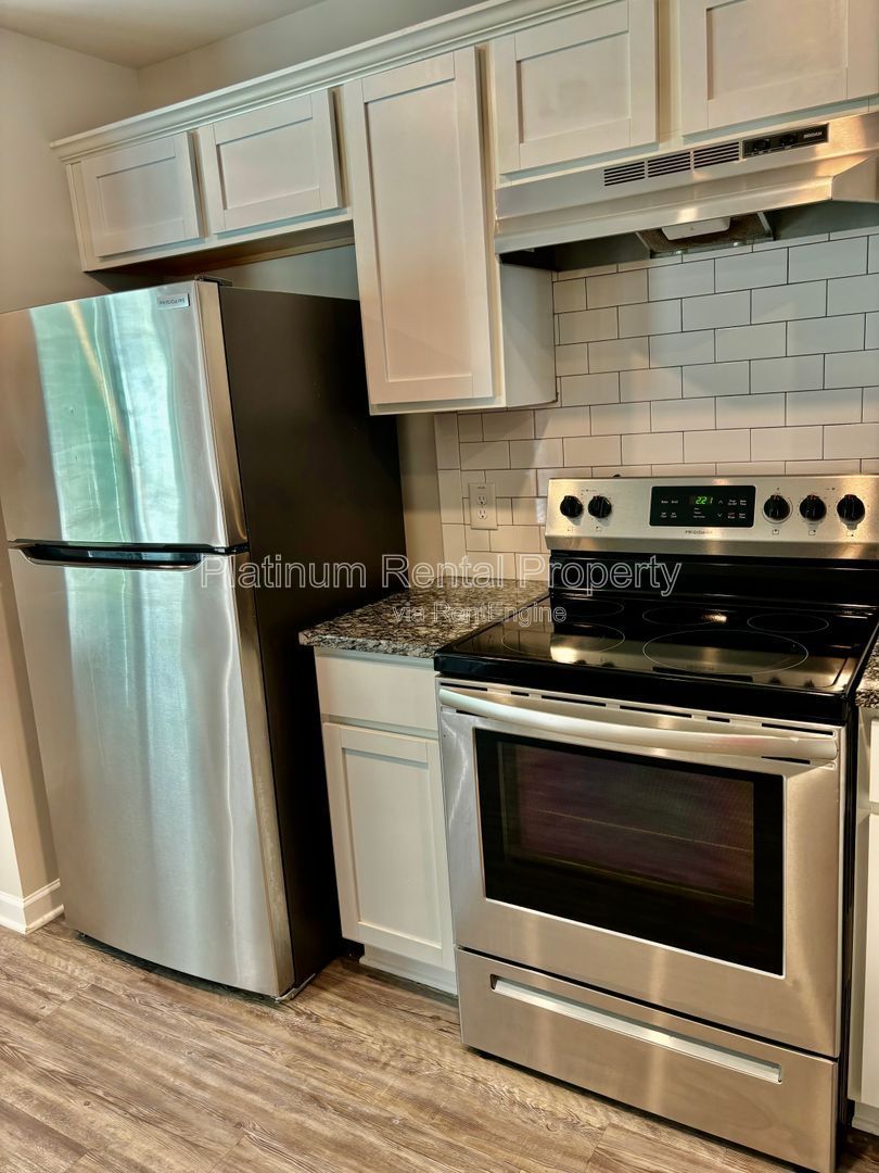 3 bedroom Union City Townhome for Rent by Platinum Property Management Services, Inc. property image