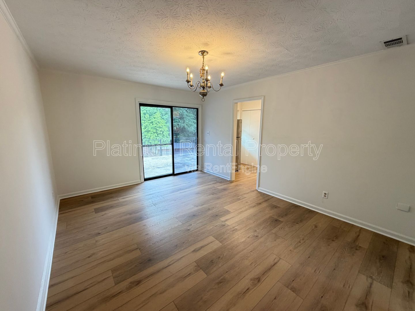Nice, updated 2 bedroom condo in excellent Sandy Springs location by Platinum Property Management Services, Inc. property image