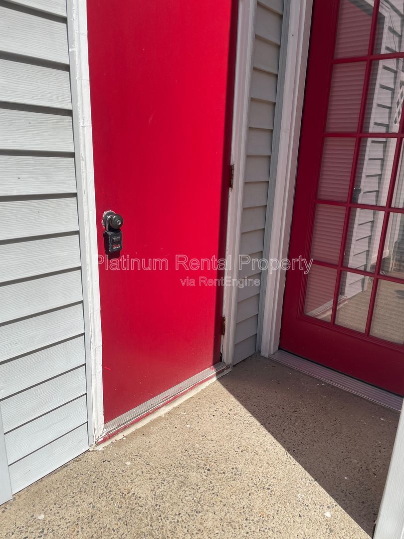 Unbeatable Alpharetta location! You will love the convenient location of this beautiful 2 bedroom townhome by Platinum Property Management Services, Inc. property image