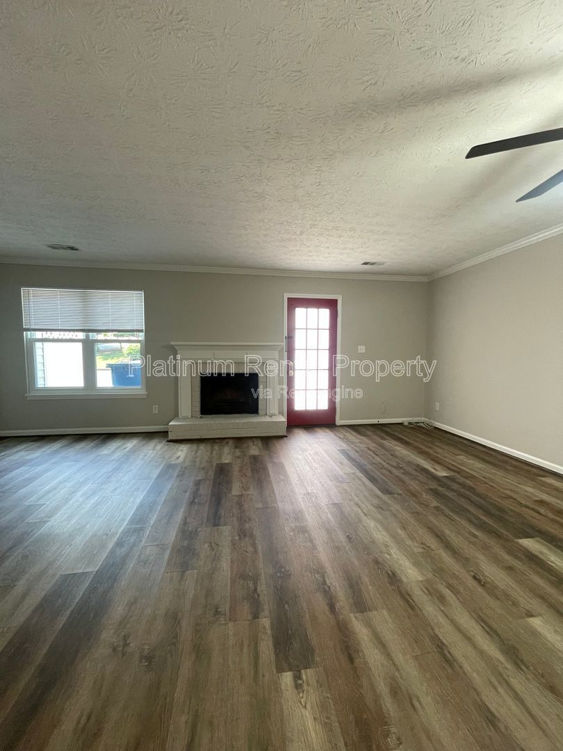 Unbeatable Alpharetta location! You will love the convenient location of this beautiful 2 bedroom townhome by Platinum Property Management Services, Inc. property image
