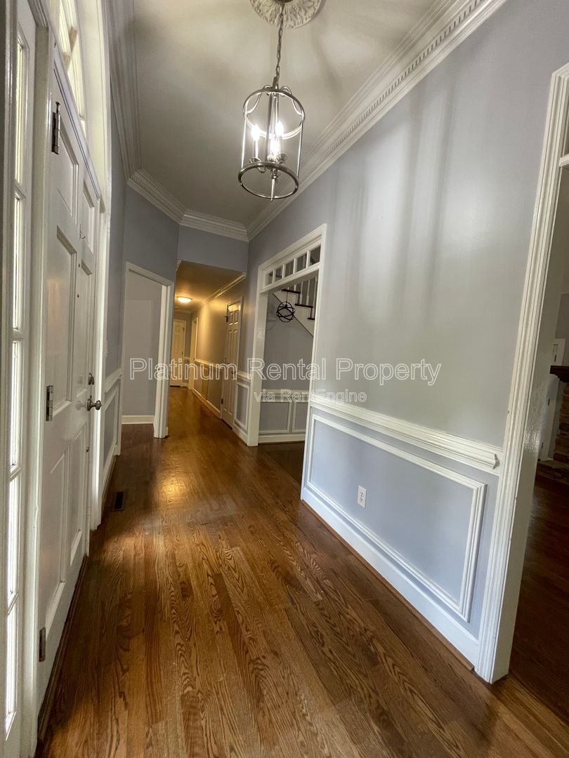 Hard to find, master on the main on full basement with bonus room in highly sought after East Cobb, by Platinum Property Management Services, Inc. property image