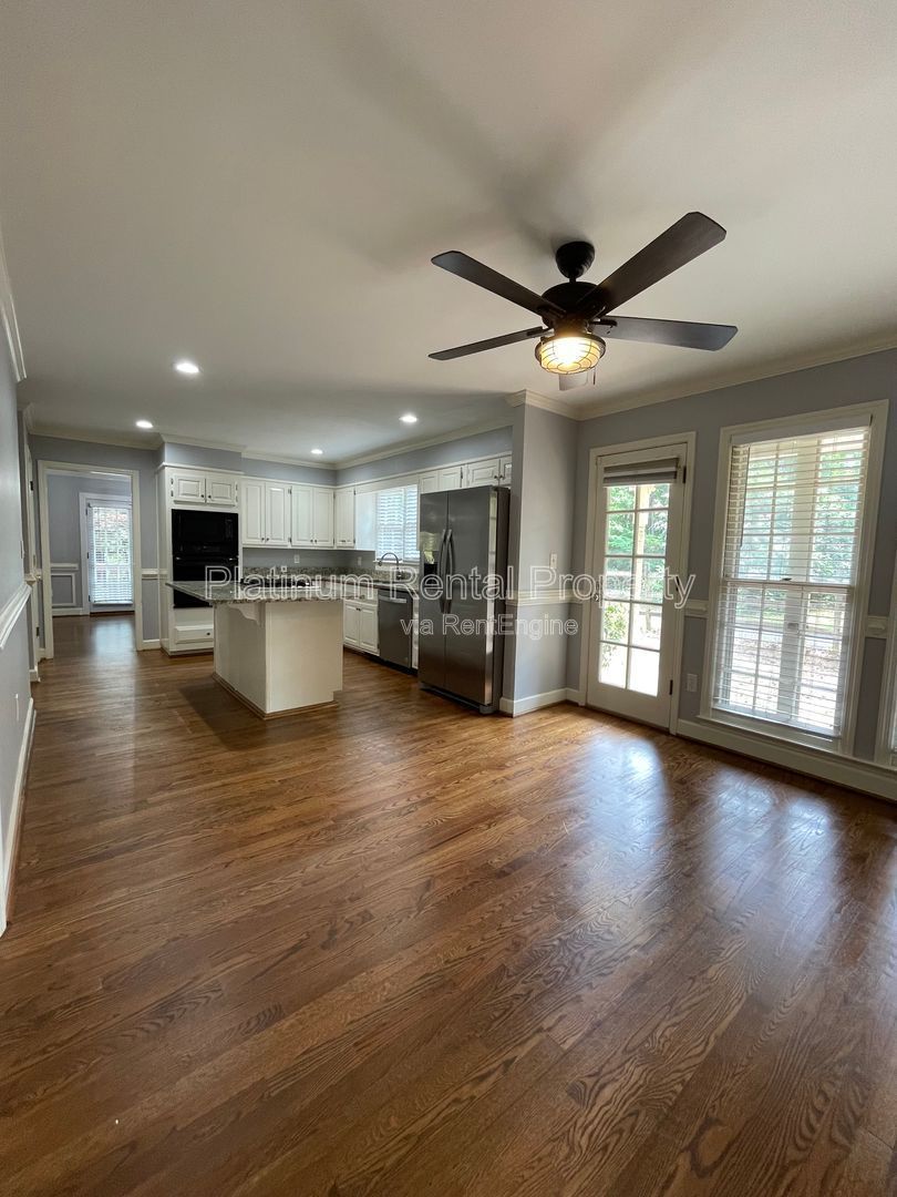 Hard to find, master on the main on full basement with bonus room in highly sought after East Cobb, by Platinum Property Management Services, Inc. property image