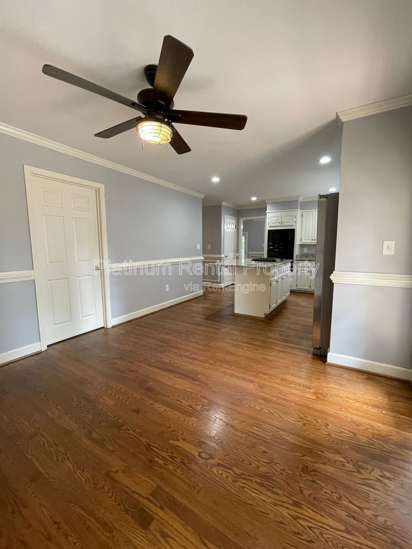 Hard to find, master on the main on full basement with bonus room in highly sought after East Cobb, by Platinum Property Management Services, Inc. property image