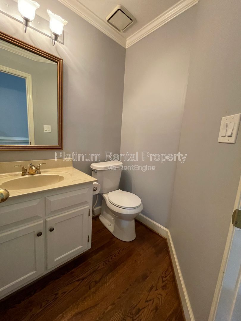 Hard to find, master on the main on full basement with bonus room in highly sought after East Cobb, by Platinum Property Management Services, Inc. property image