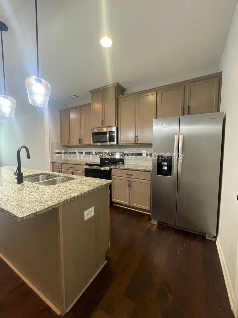 Two-bedroom townhome in a GATED community in fabulous South Atlanta by Platinum Property Management Services, Inc. property image