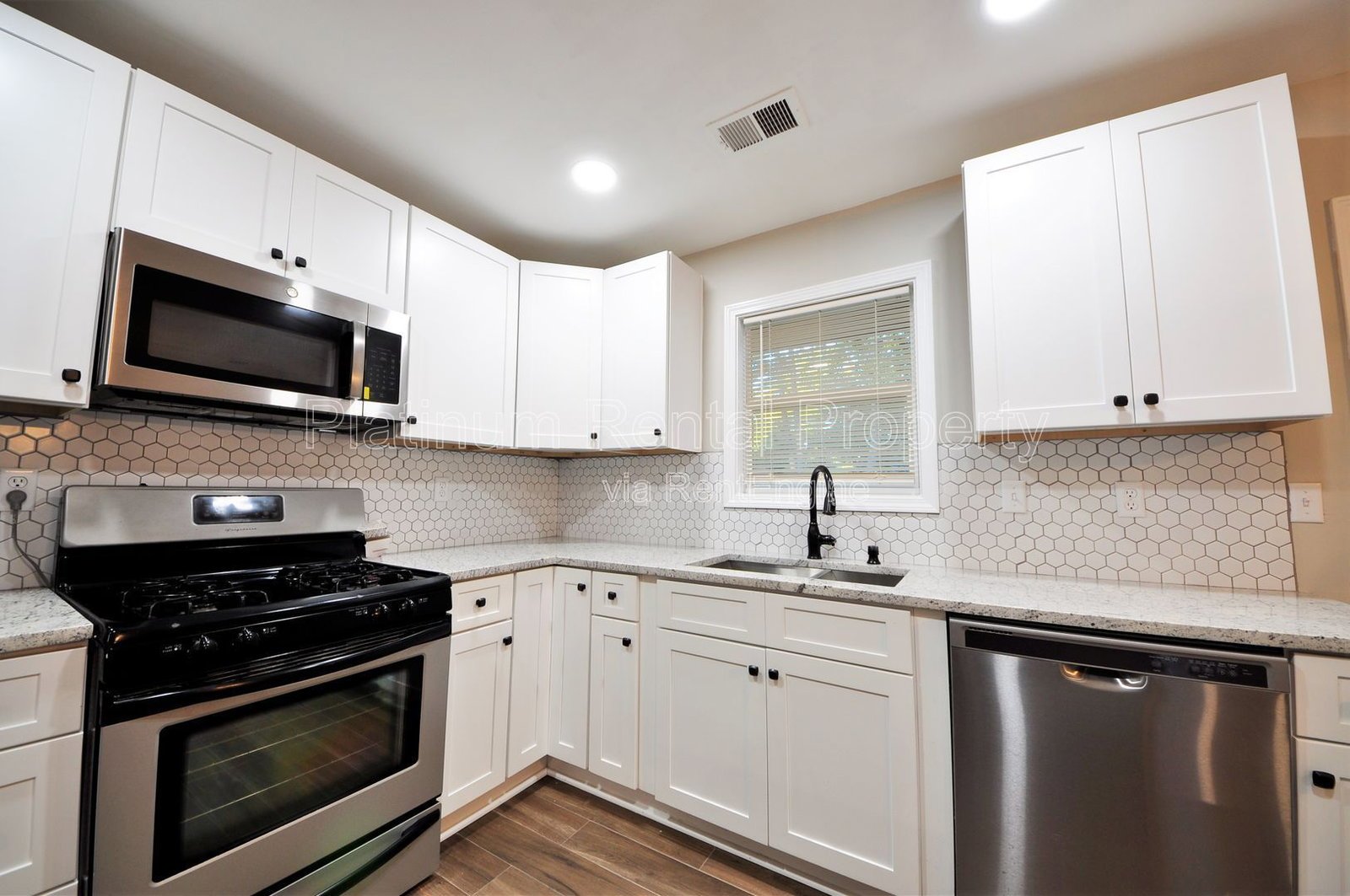 Fabulous 4-bedroom townhome in convenient Kennesaw community by Platinum Property Management Services, Inc. property image