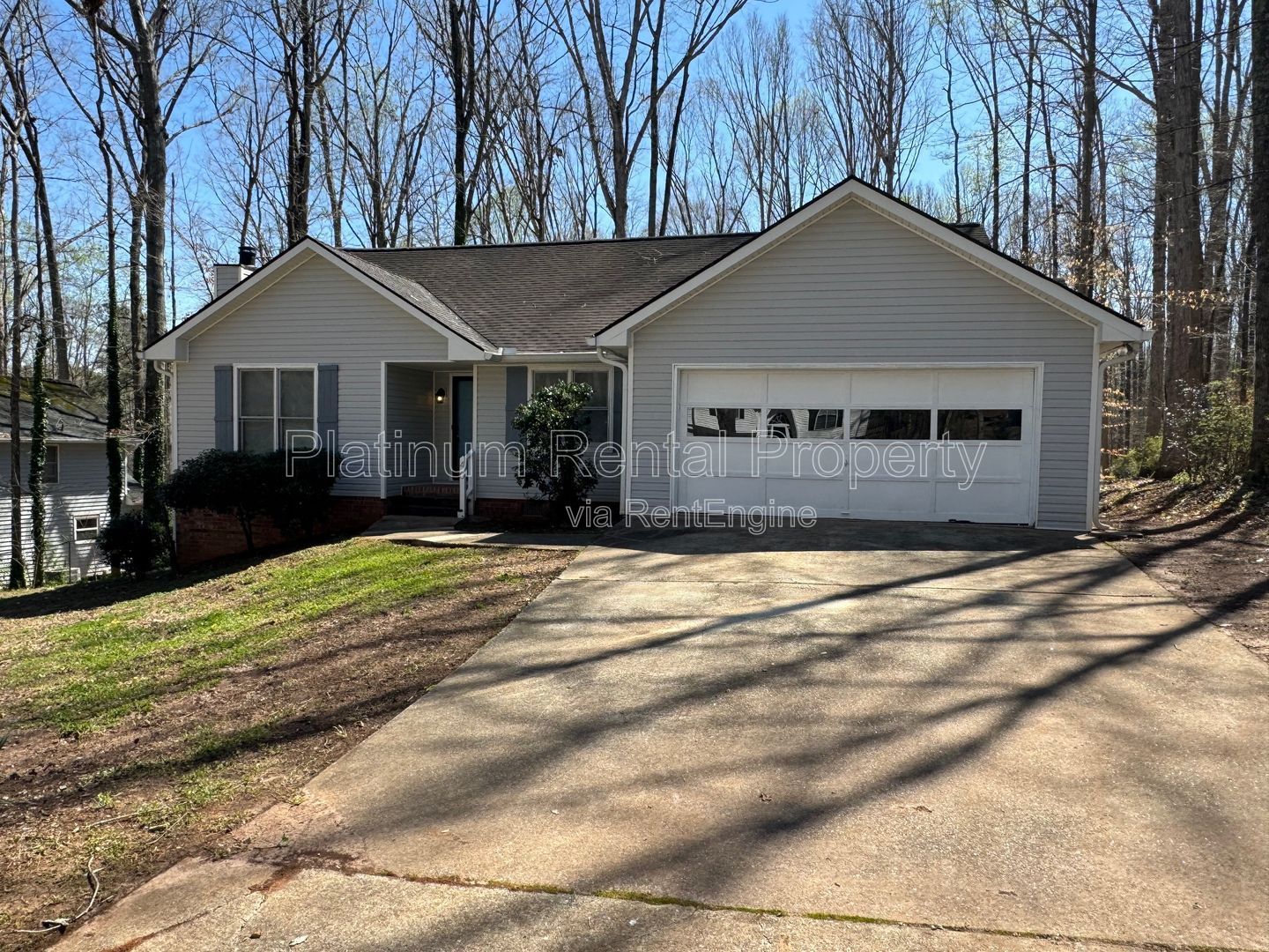 Beautiful 3 bedroom ranch in desirable Newnan neighborhood by Platinum Property Management Services, Inc. property image