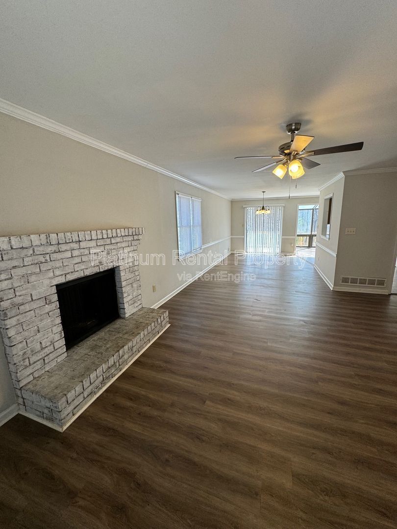 Beautiful 3 bedroom ranch in desirable Newnan neighborhood by Platinum Property Management Services, Inc. property image