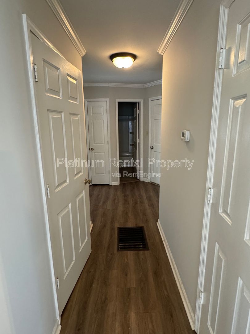 Beautiful 3 bedroom ranch in desirable Newnan neighborhood by Platinum Property Management Services, Inc. property image